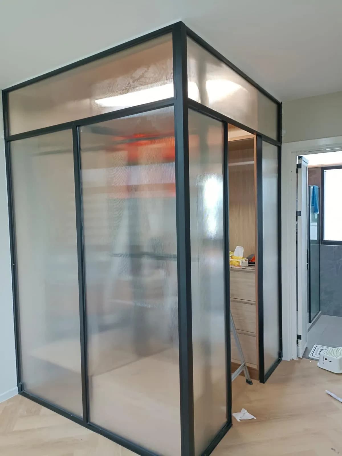 Smart Switchable Glass