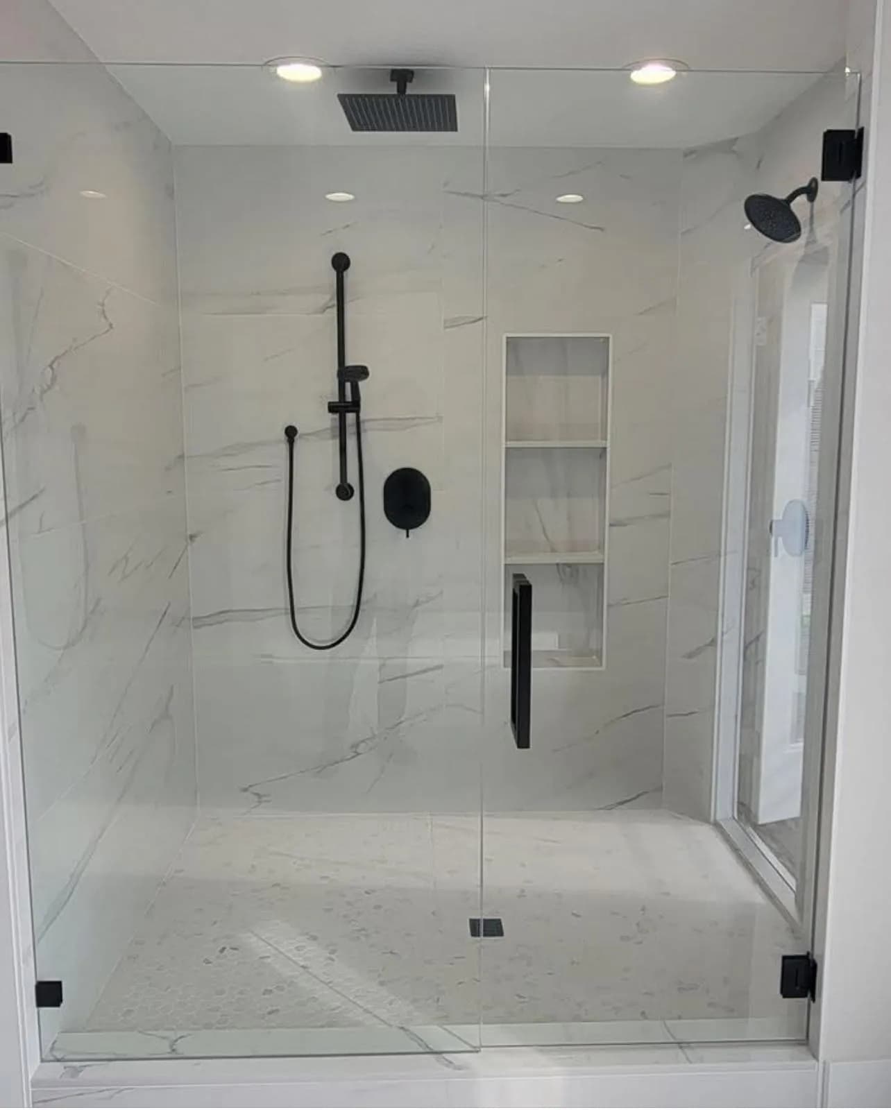 Frameless Shower Screens