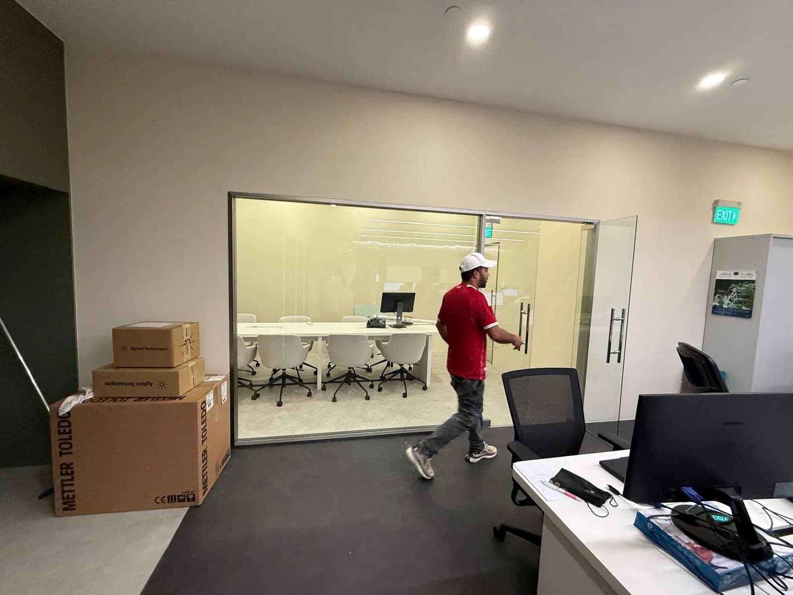 Expert Soundproofing with Glass