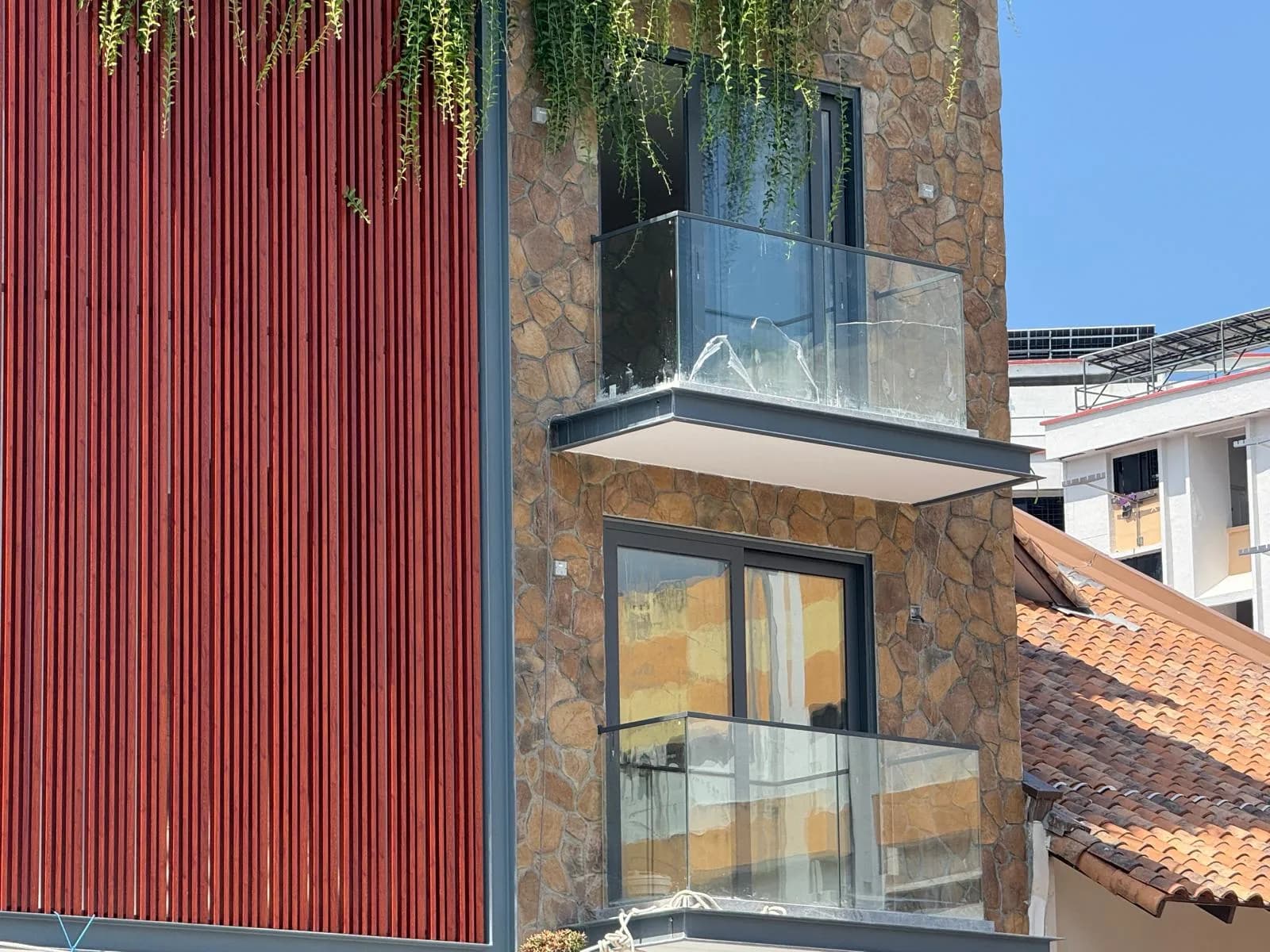 Glass Railing & Balcony Glass